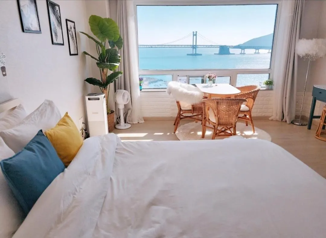 La Mer Busan